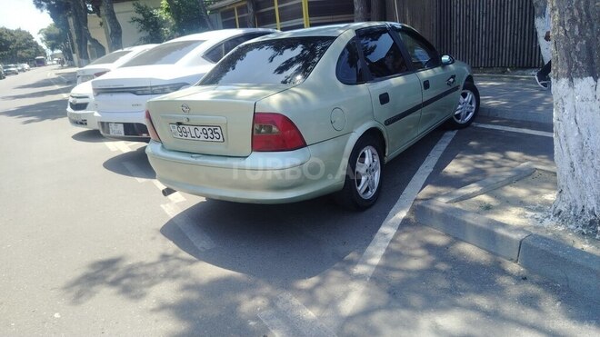 Opel Vectra-6