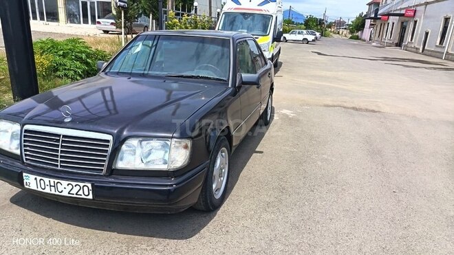Mercedes E 220-8