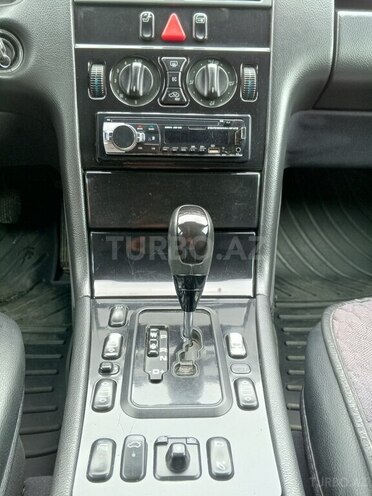 Mercedes E 220-14