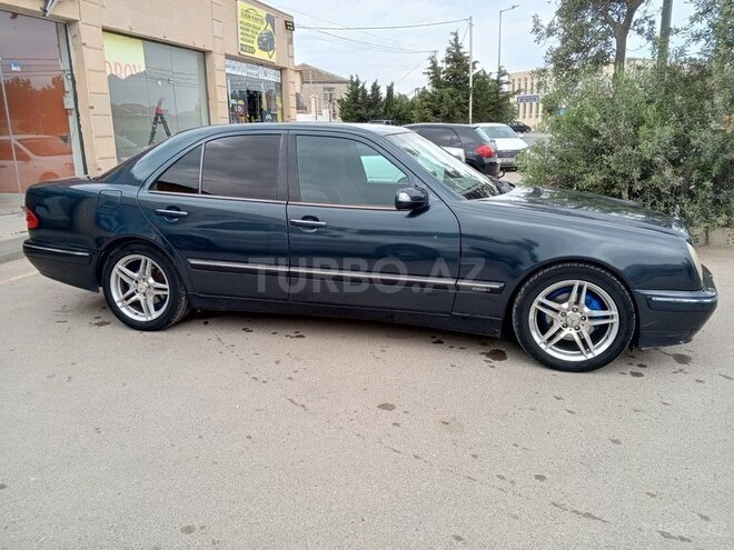 Mercedes E 220-6