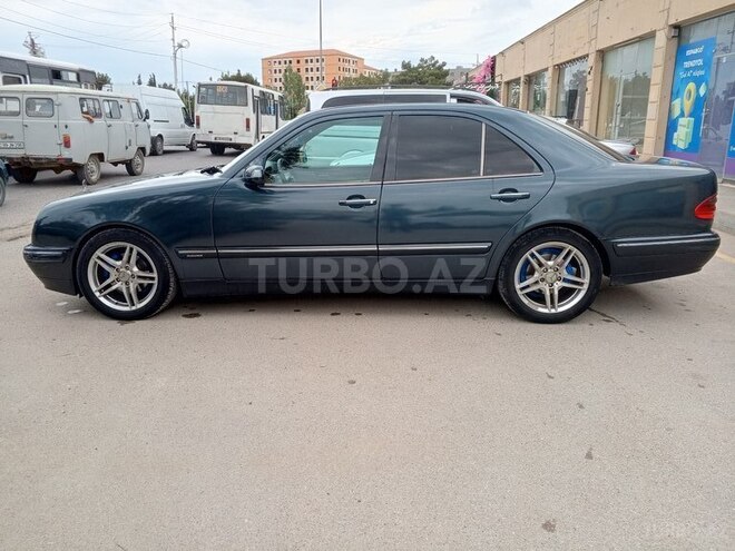 Mercedes E 220-7