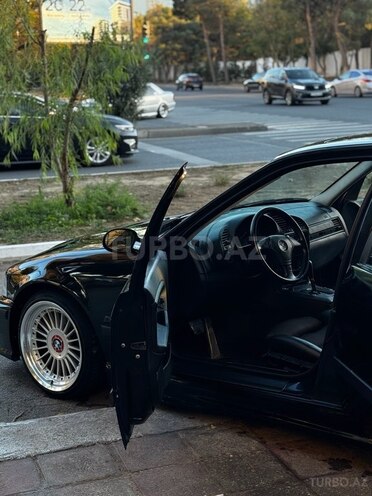 BMW 320-9