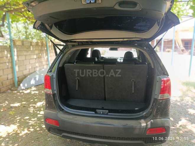Kia Sorento-11