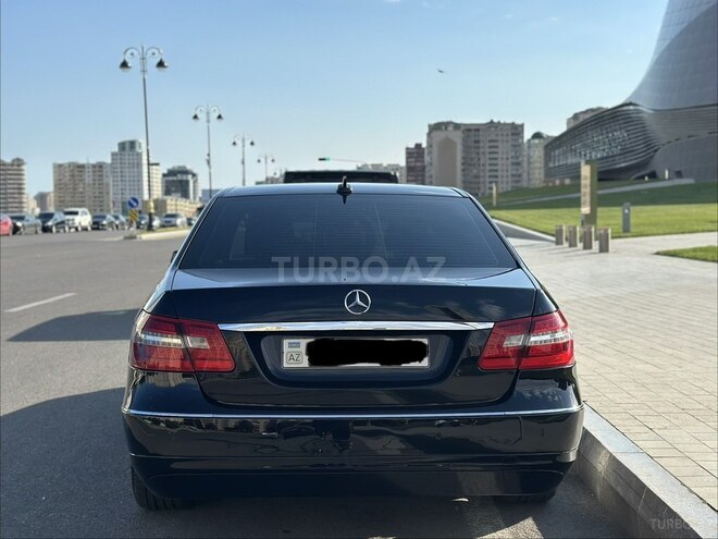 Mercedes E 220-3