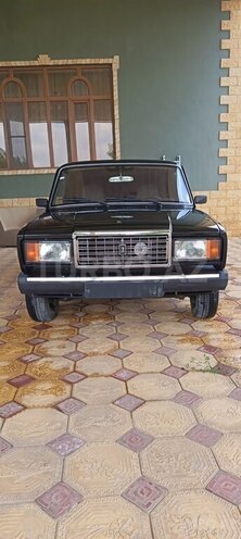 LADA (VAZ) 2107-1