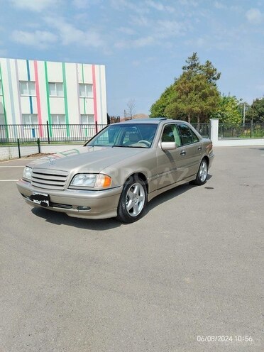 Mercedes C 230-1