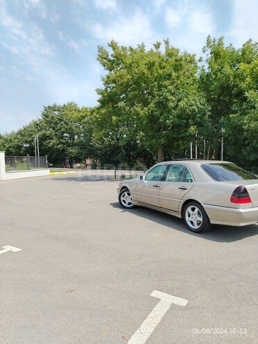 Mercedes C 230-13