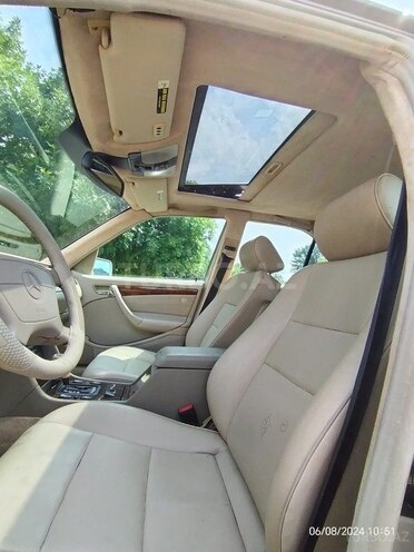 Mercedes C 230-7