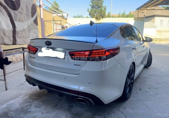 Kia Optima-5