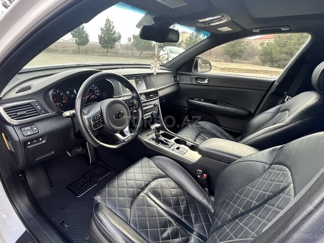 Kia Optima-12