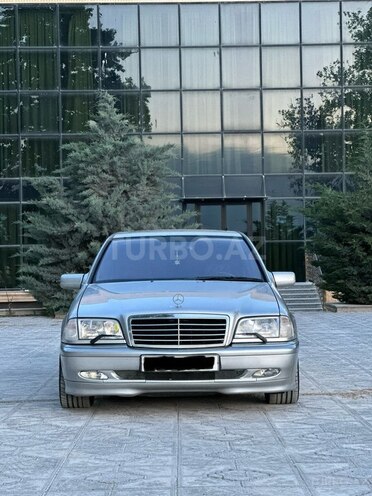 Mercedes C 180-1
