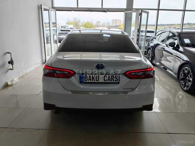 Toyota Camry-7