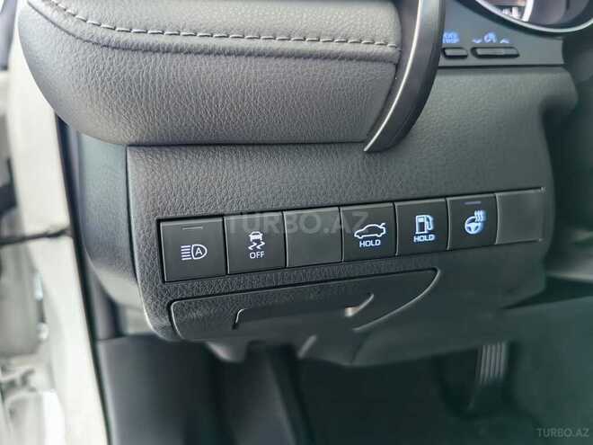 Toyota Camry-16