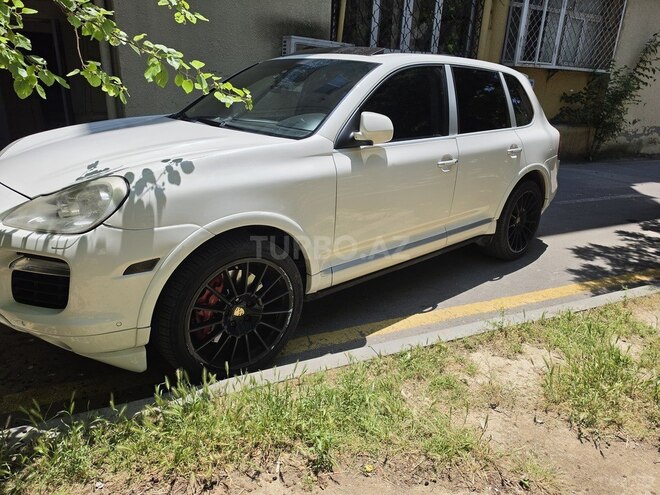 Porsche Cayenne Turbo-2