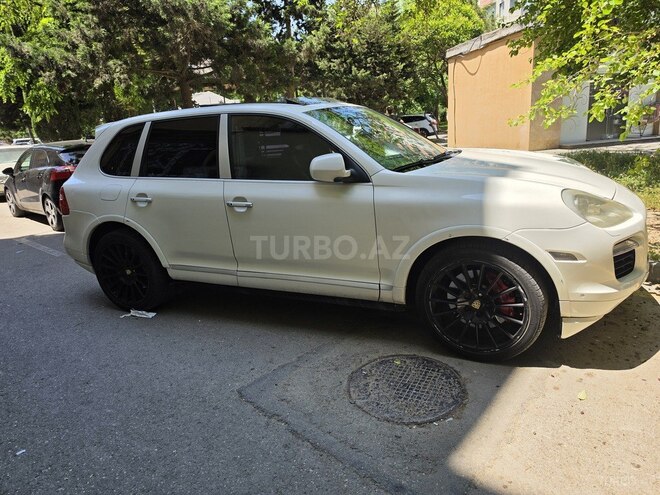 Porsche Cayenne Turbo-5
