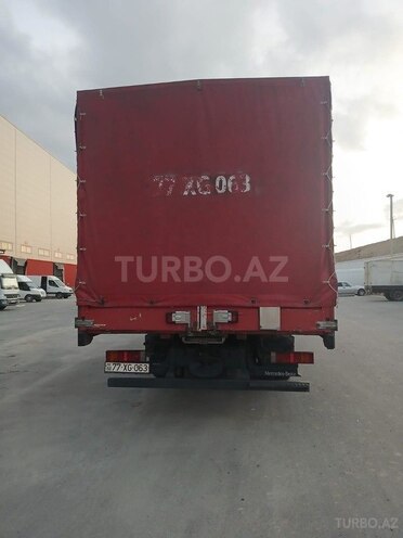 Mercedes Atego 818-5