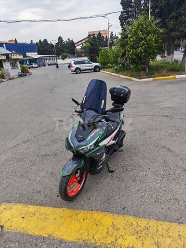 Yamaha Aerox-1