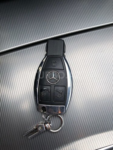 Mercedes E 220 4MATIC-15