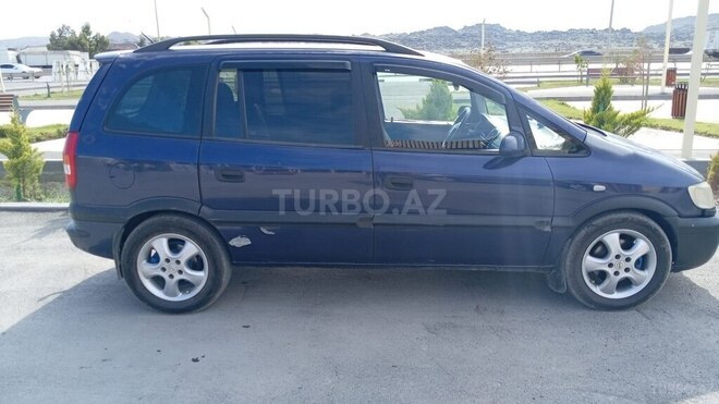 Opel Zafira-2