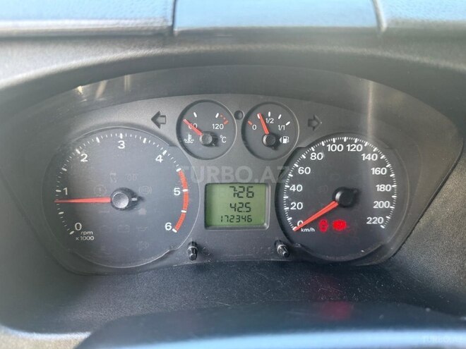 Ford Transit-7