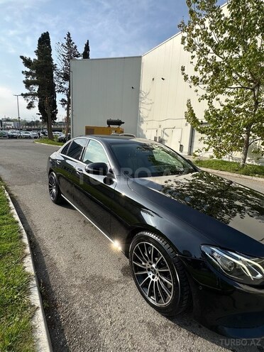 Mercedes E 300-5