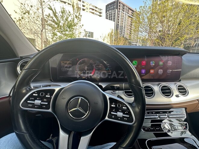 Mercedes E 300-9