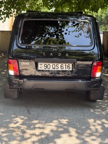 LADA (VAZ) Niva-11