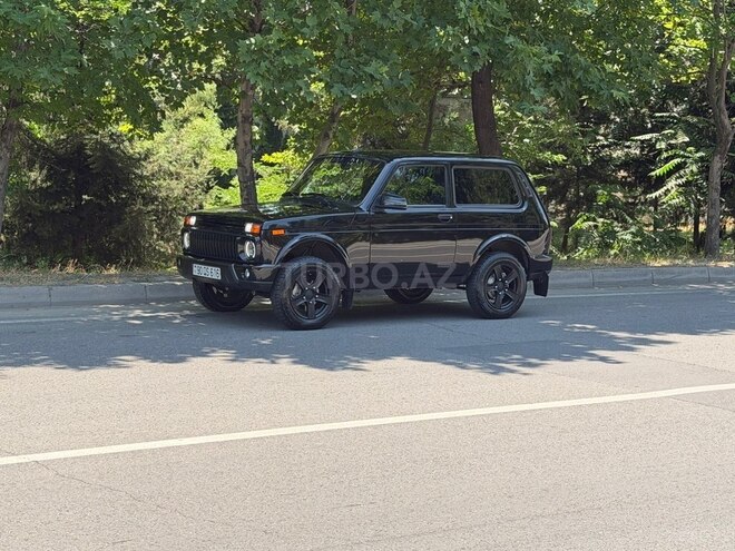 LADA (VAZ) Niva-9