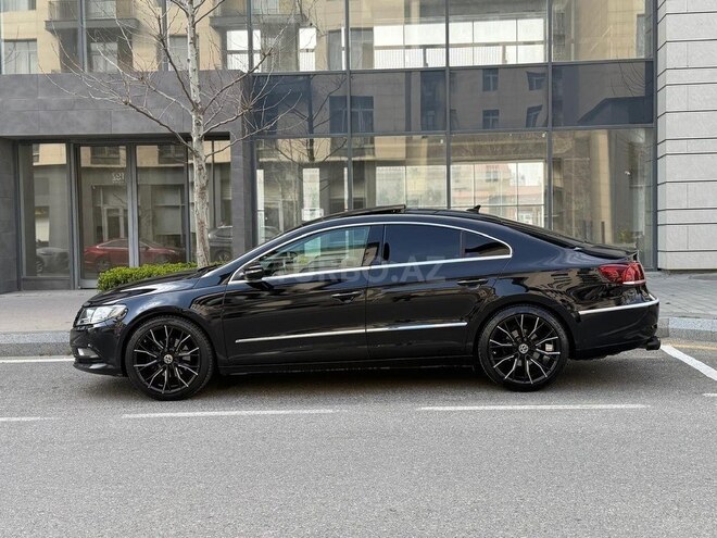 Volkswagen Passat CC-10