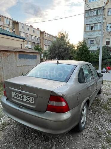 Opel Vectra-5