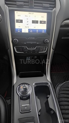 Ford Fusion (North America)-3