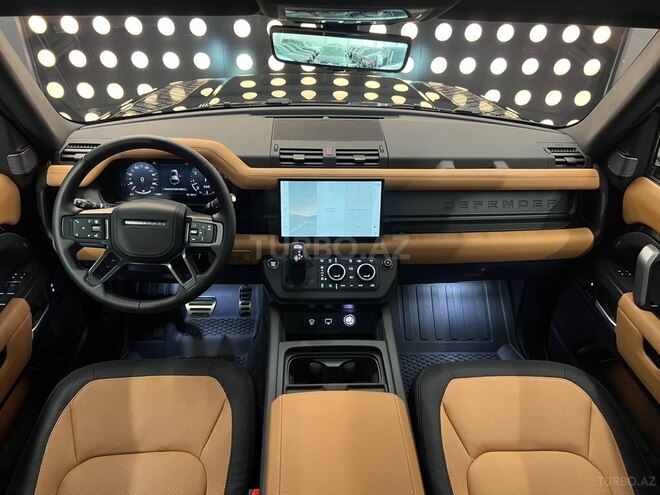 Land Rover Defender-14