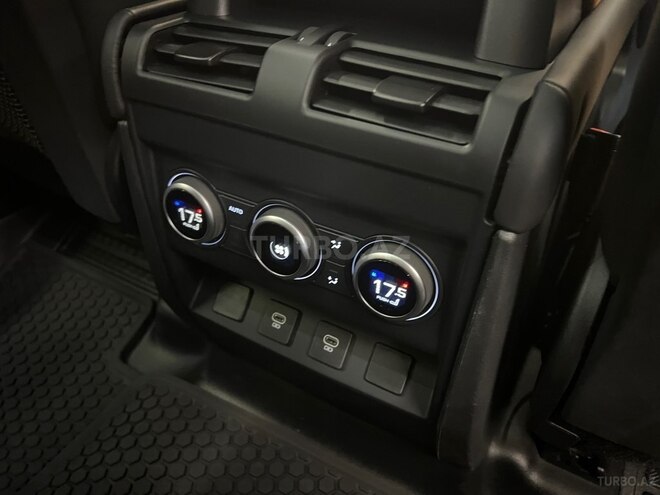 Land Rover Defender-15