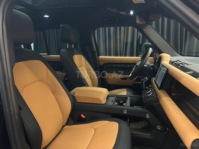 Land Rover Defender-13