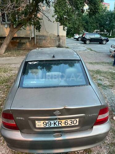 Opel Vectra-17