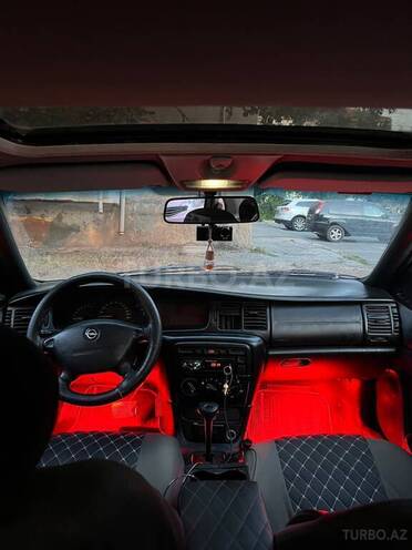 Opel Vectra-13
