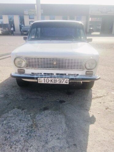LADA (VAZ) 21011-1