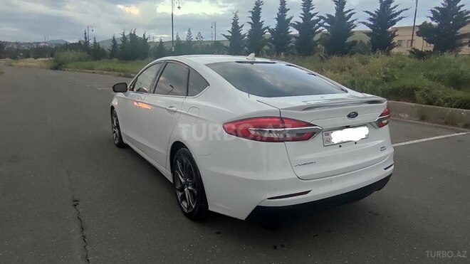 Ford Fusion (North America)-8