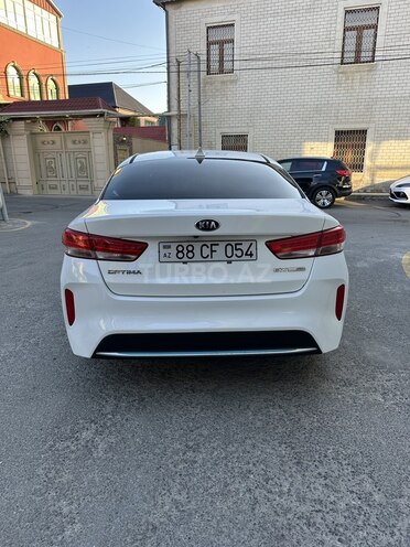 Kia Optima-3