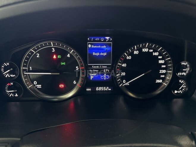 Lexus LX 450d-20