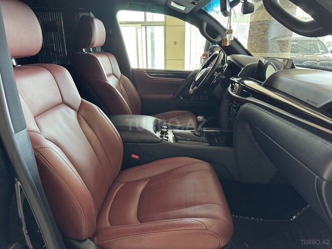 Lexus LX 450d-17