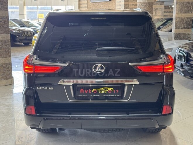 Lexus LX 450d-10