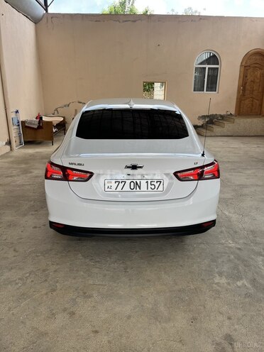 Chevrolet Malibu-9