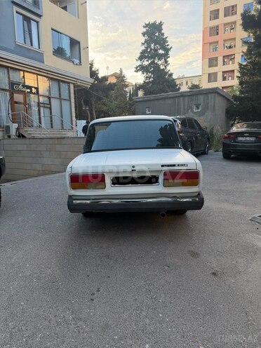 LADA (VAZ) 2107-2