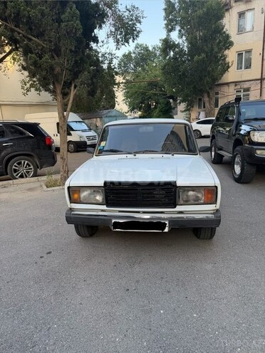 LADA (VAZ) 2107-1