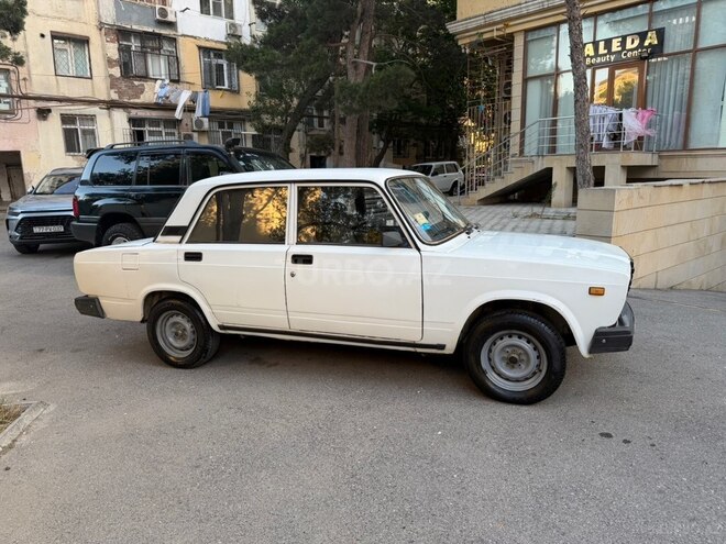 LADA (VAZ) 2107-4