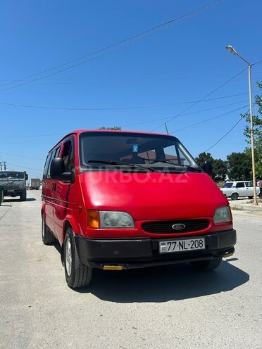 Ford Transit-1