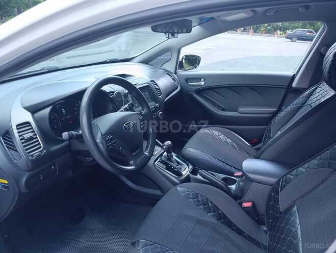 Kia Forte-11