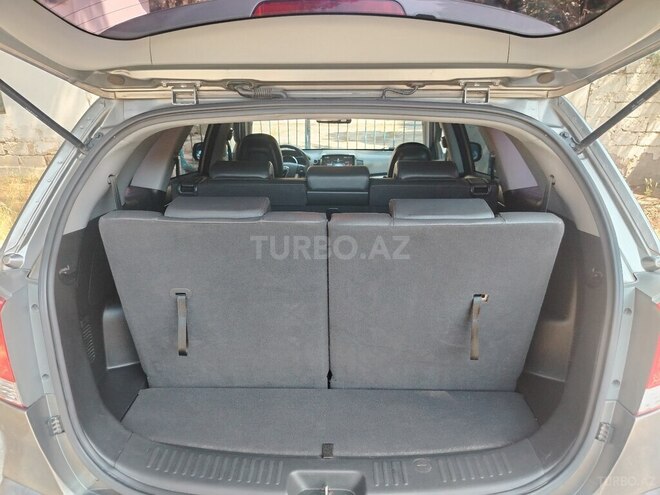 Kia Sorento-16