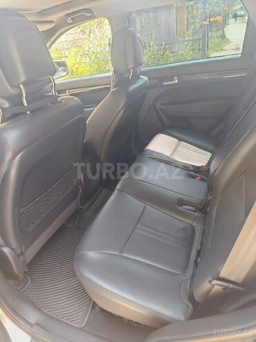 Kia Sorento-18